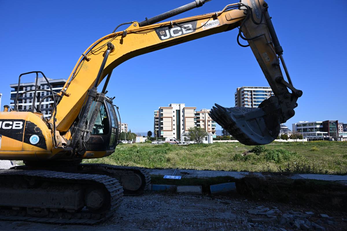 Güzelyurt’ta kanalizasyon hattı yenileniyor