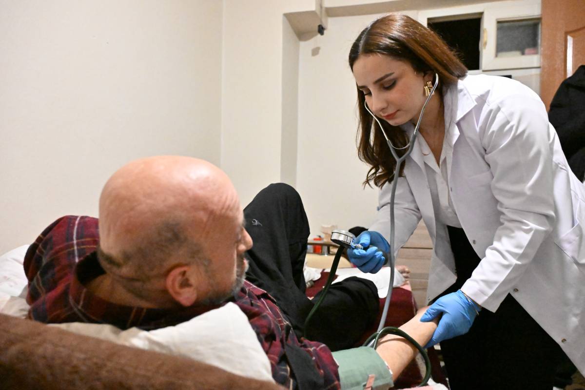 Manisa Büyükşehir Belediyesi’nden 65 Yaş Üstüne Kapsamlı Evde Bakım Desteği