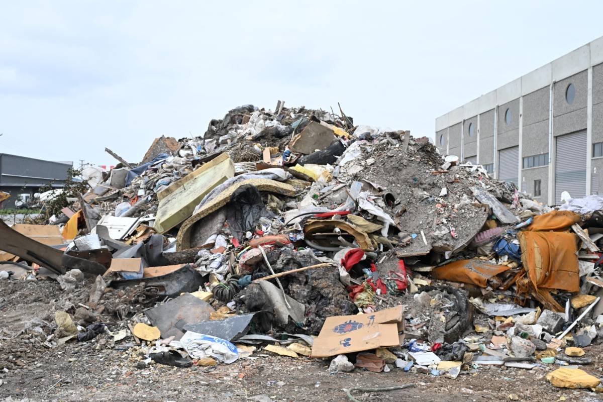 Manisa’da kaçak atığa karşı temizlik seferberliği