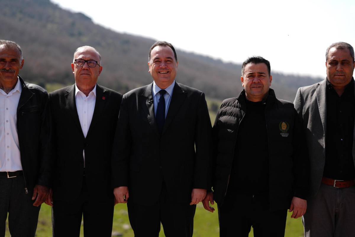 Manisa Büyükşehir Belediyesi’nden Meralara Can Suyu: Kırkağaç’ta Gübreleme Desteği