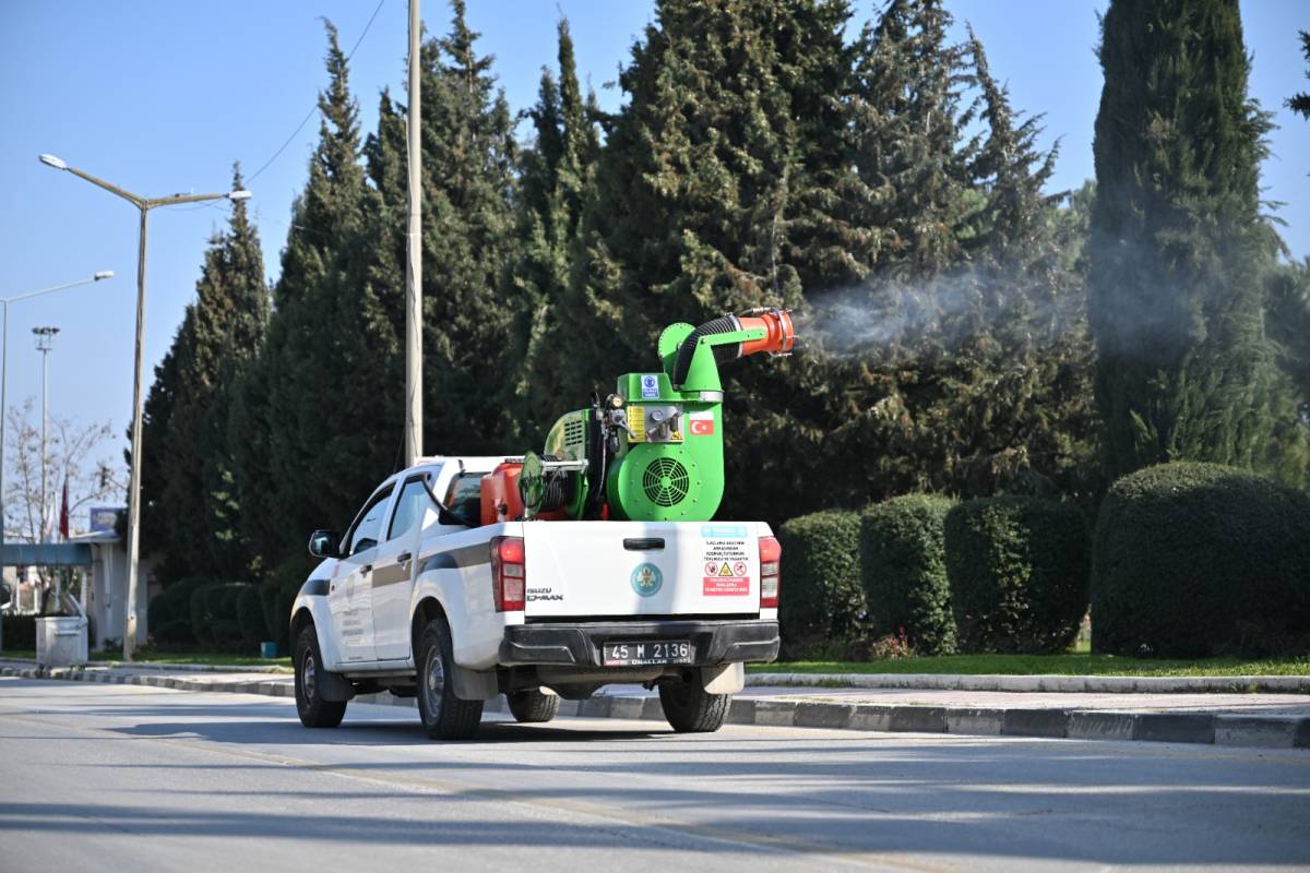 Manisa Büyükşehir Belediyesi’nden Vektörle Mücadelede Yoğun Mesai
