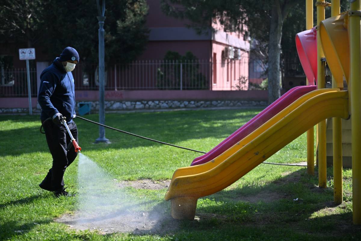 Manisa Büyükşehir Belediyesi’nden Vektörle Mücadelede Yoğun Mesai