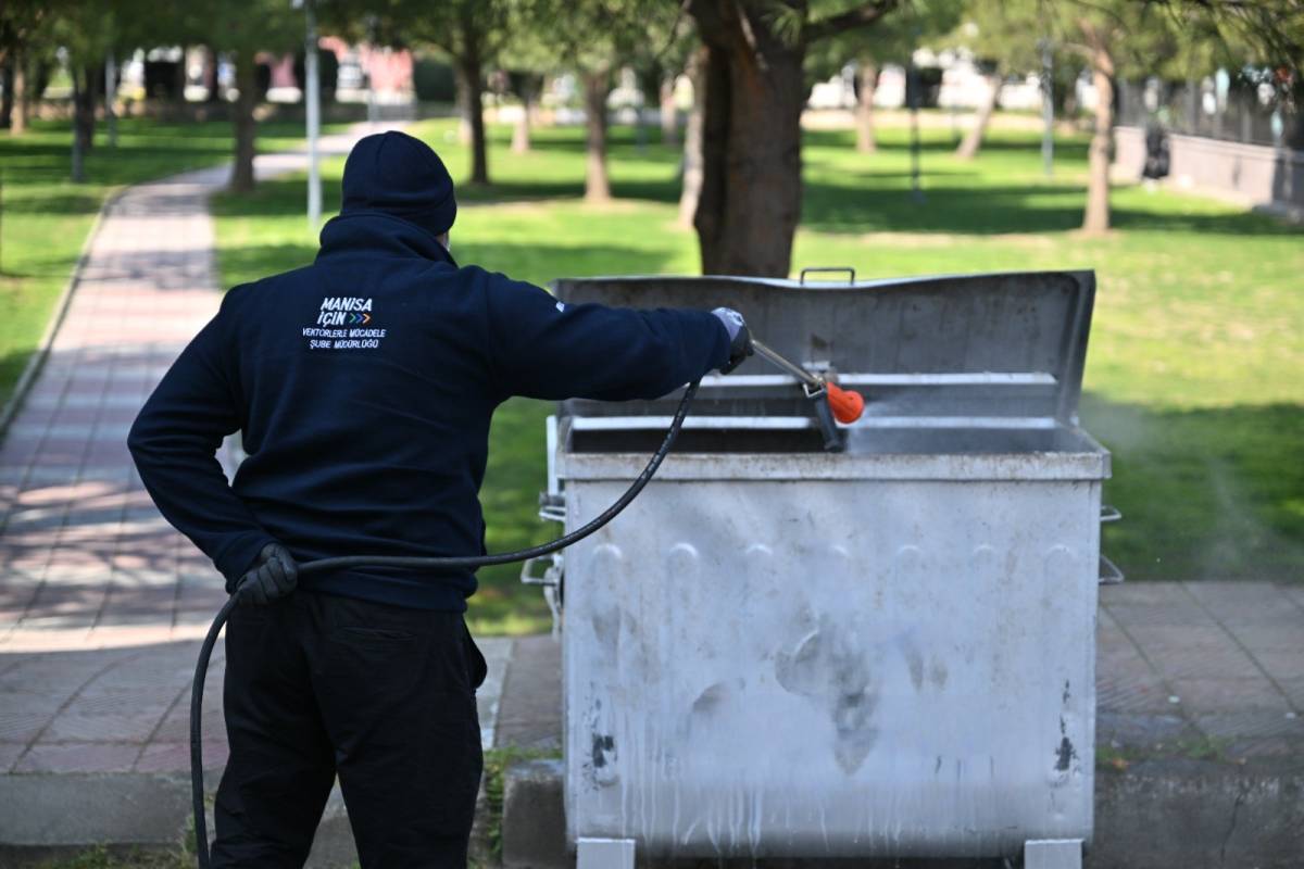Manisa Büyükşehir Belediyesi’nden Vektörle Mücadelede Yoğun Mesai