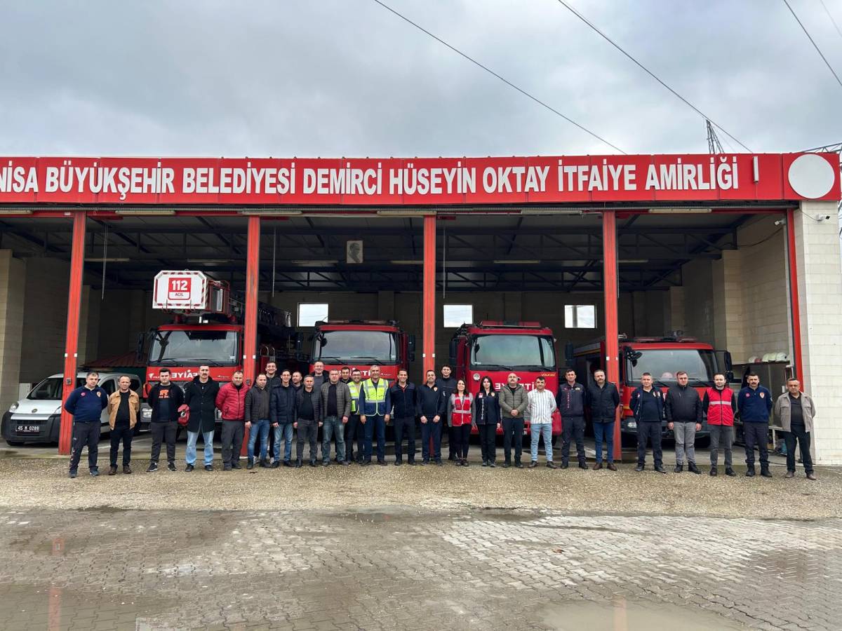 Manisa Büyükşehir Personeline Hayati Yüksekte Çalışma Eğitimi