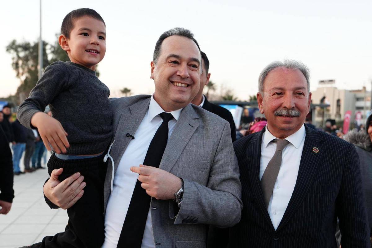 Salihli’de İftar Bereketi: Büyükşehir ve İlçe Belediyesi Sofraları Birleştirdi