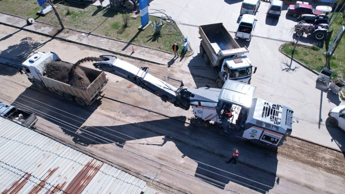 Besim Dutlulu: Sarıgöl Yeni Sanayi Sitesi’nde Sıcak Asfalt Çalışmaları Başladı