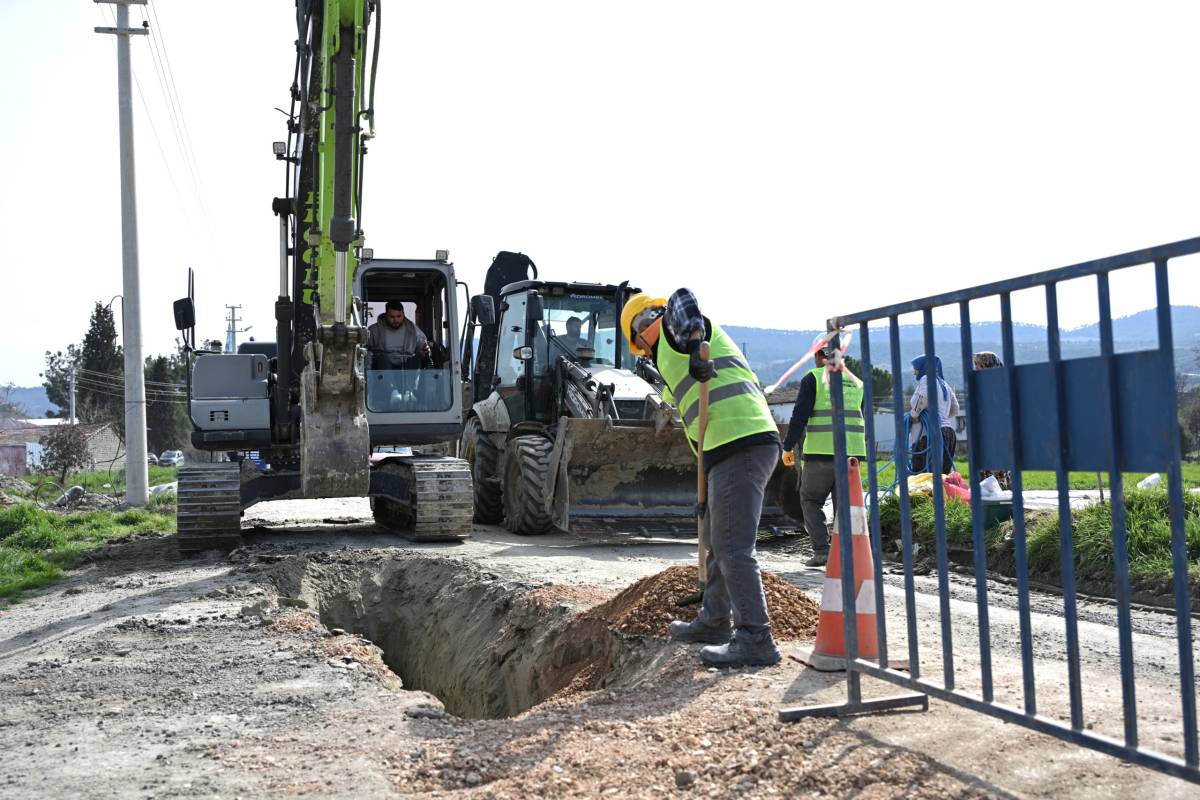 Selendi’de İki Mahallenin Altyapı Sorunu Çözülüyor
