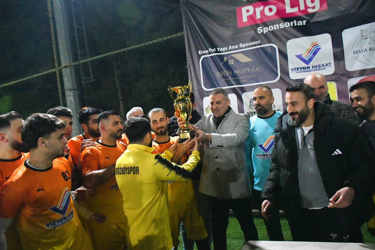 Manisa Prolig’de Şampiyonluk Ateşi: Kupalar Sahiplerini Buldu