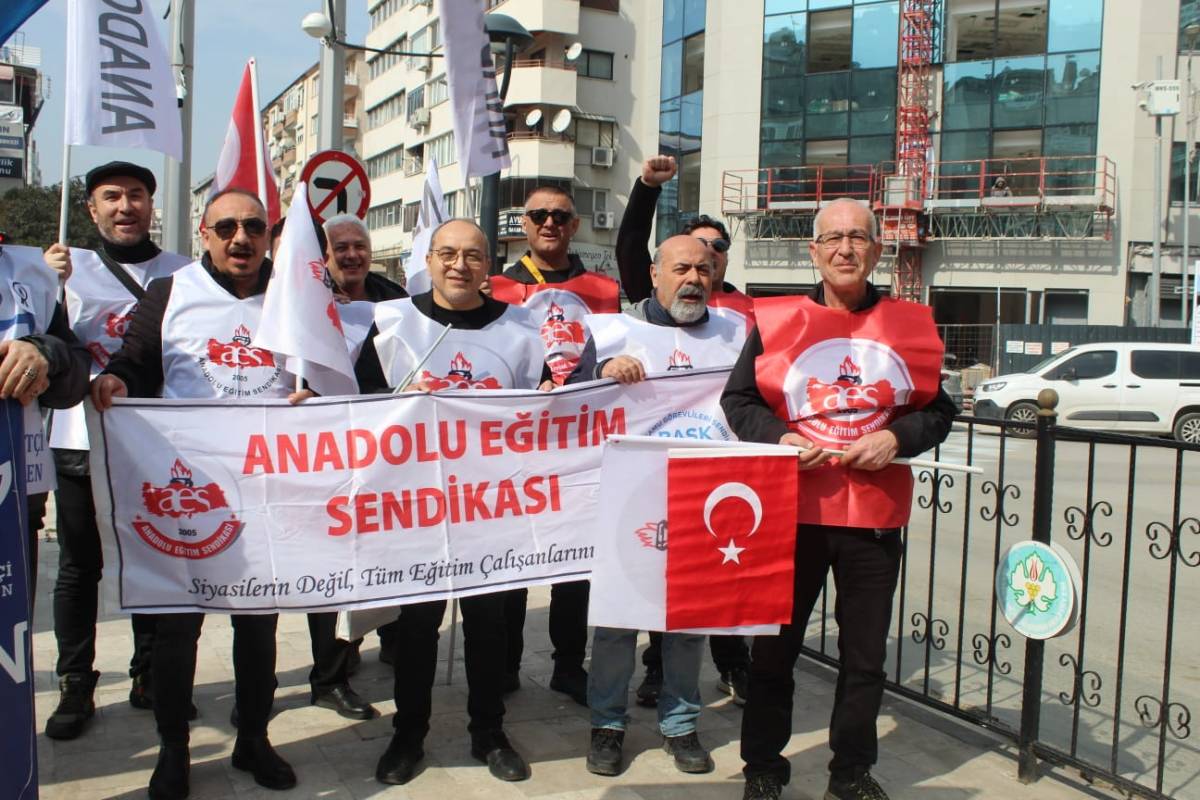 Manisa’da Eğitimciler Şiddete Karşı Tek Ses: Artık Yeter!