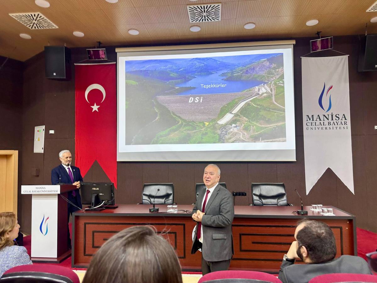 MCBÜ’de su farkındalığı konferansı düzenlendi