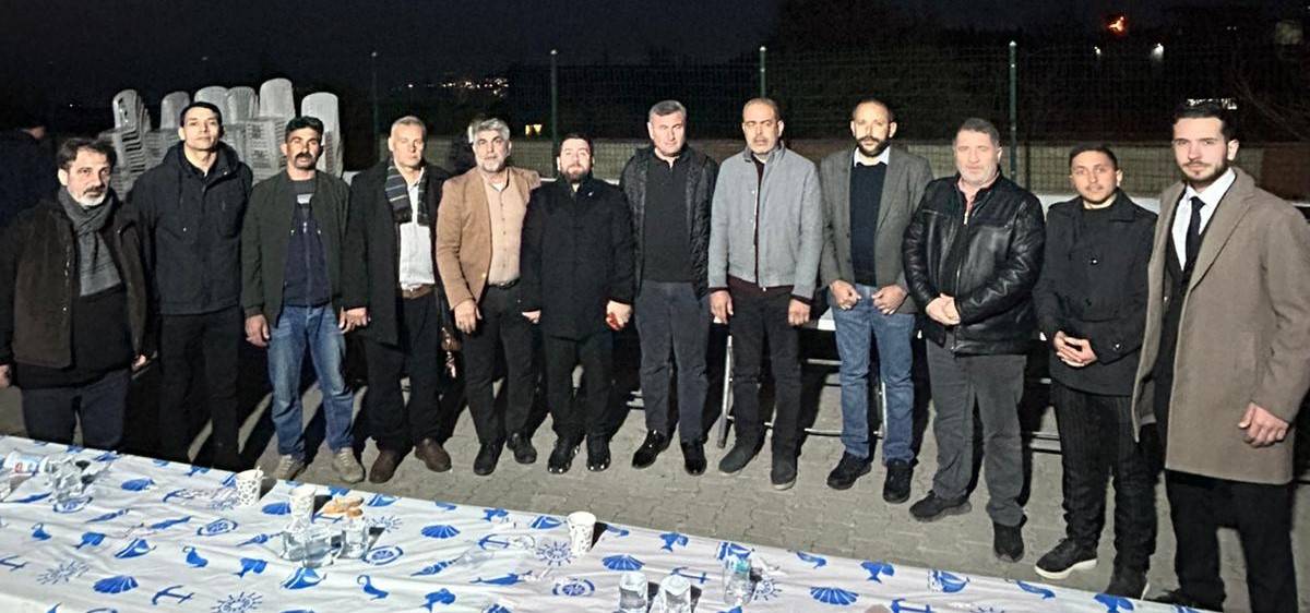 Yeniden Refah Yunusemre’den Emlakdere’de Gönül Sofrası