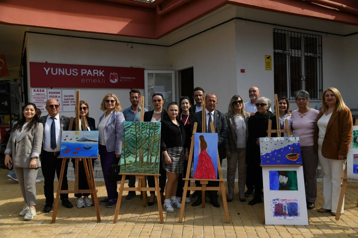 Emekli Kafe’de Alzheimer Farkındalık Sergisi