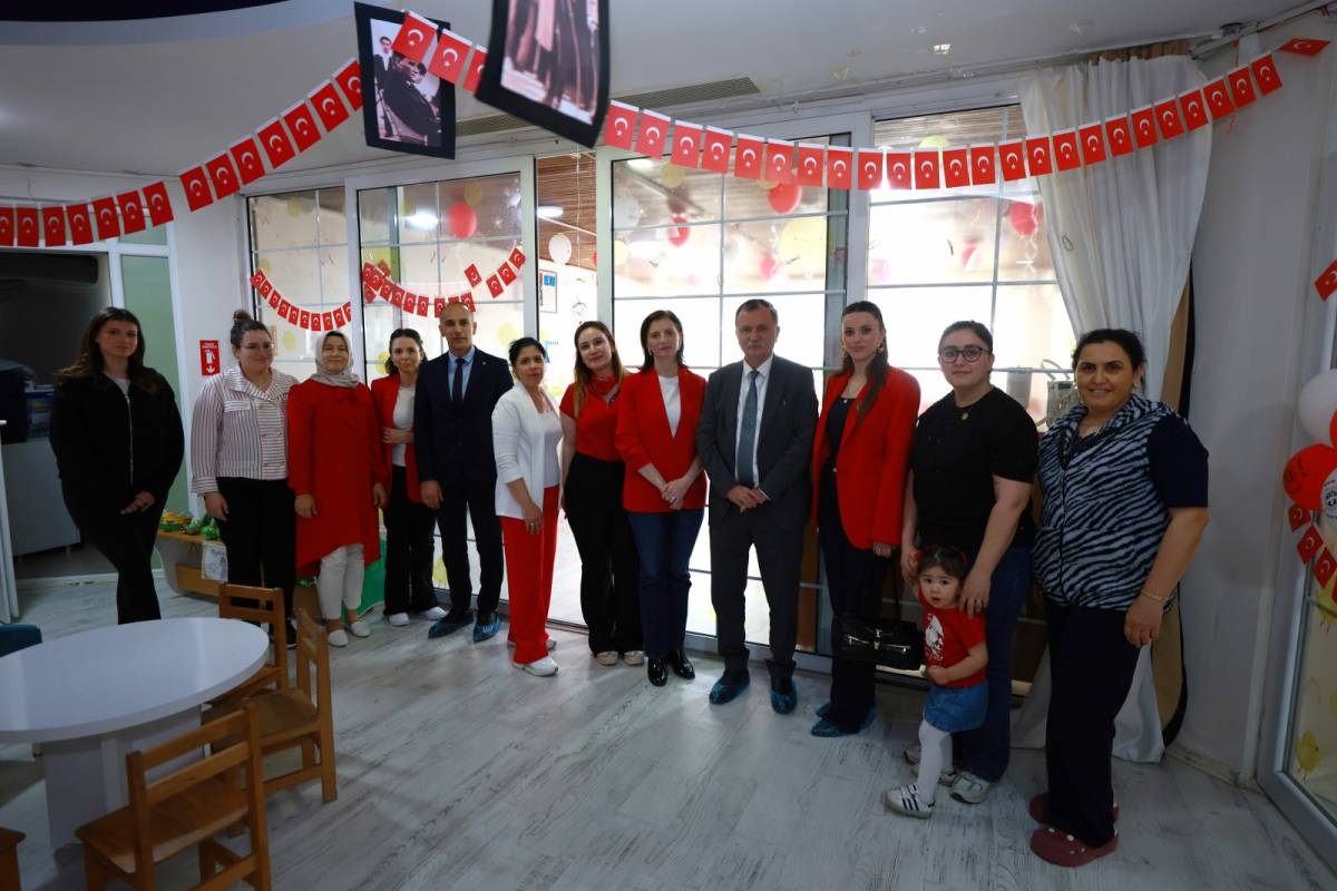 Başkan Balaban Miniklerin 23 Nisan Sevincine Ortak Oldu