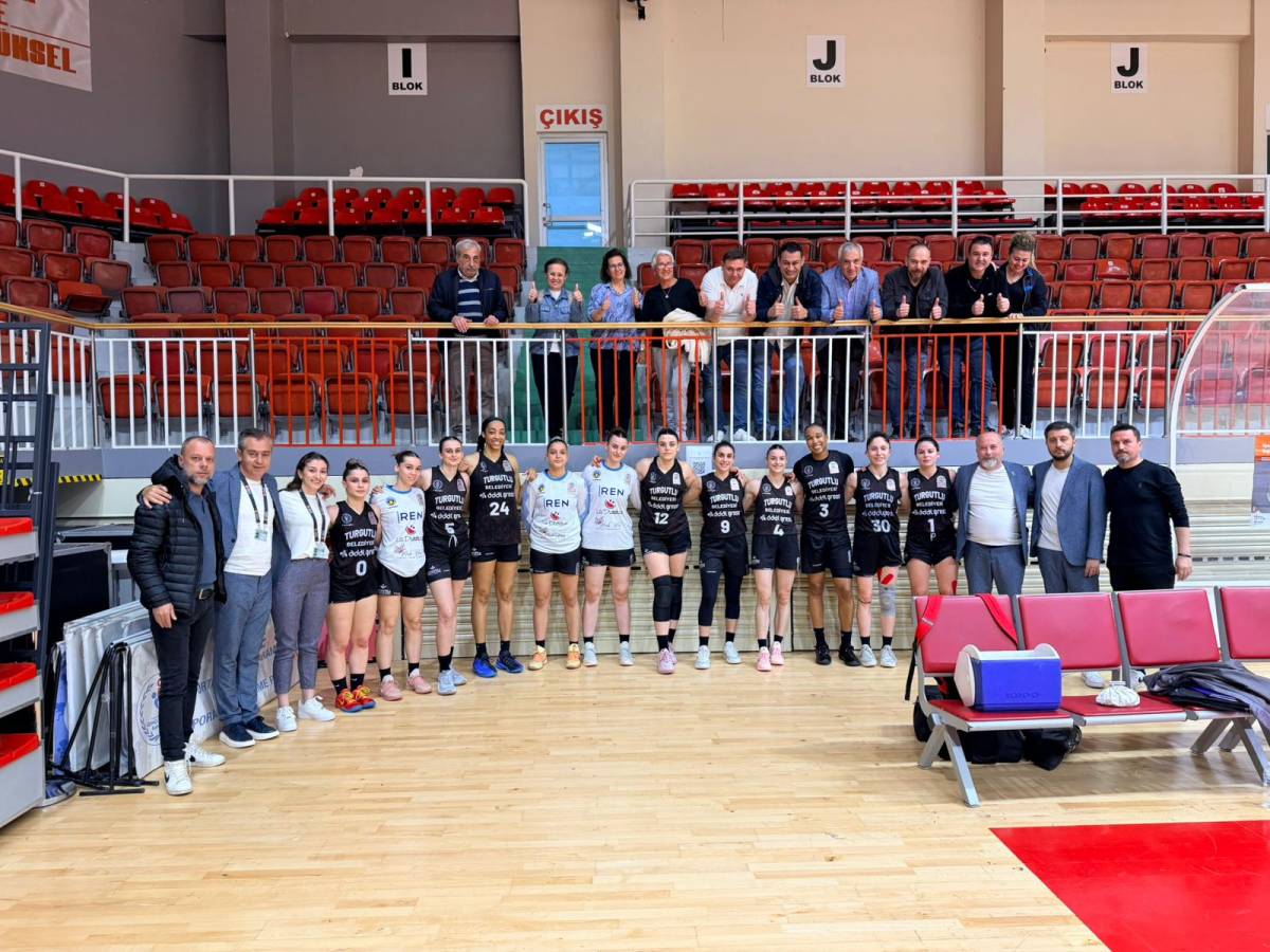 Turgutlu’nun Perileri Uzatmada Yarı Final Biletini Kaptı
