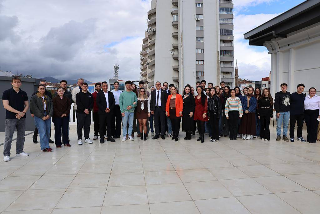 Başkan Şimşek YKS Adaylarıyla Kahvaltıda Buluştu