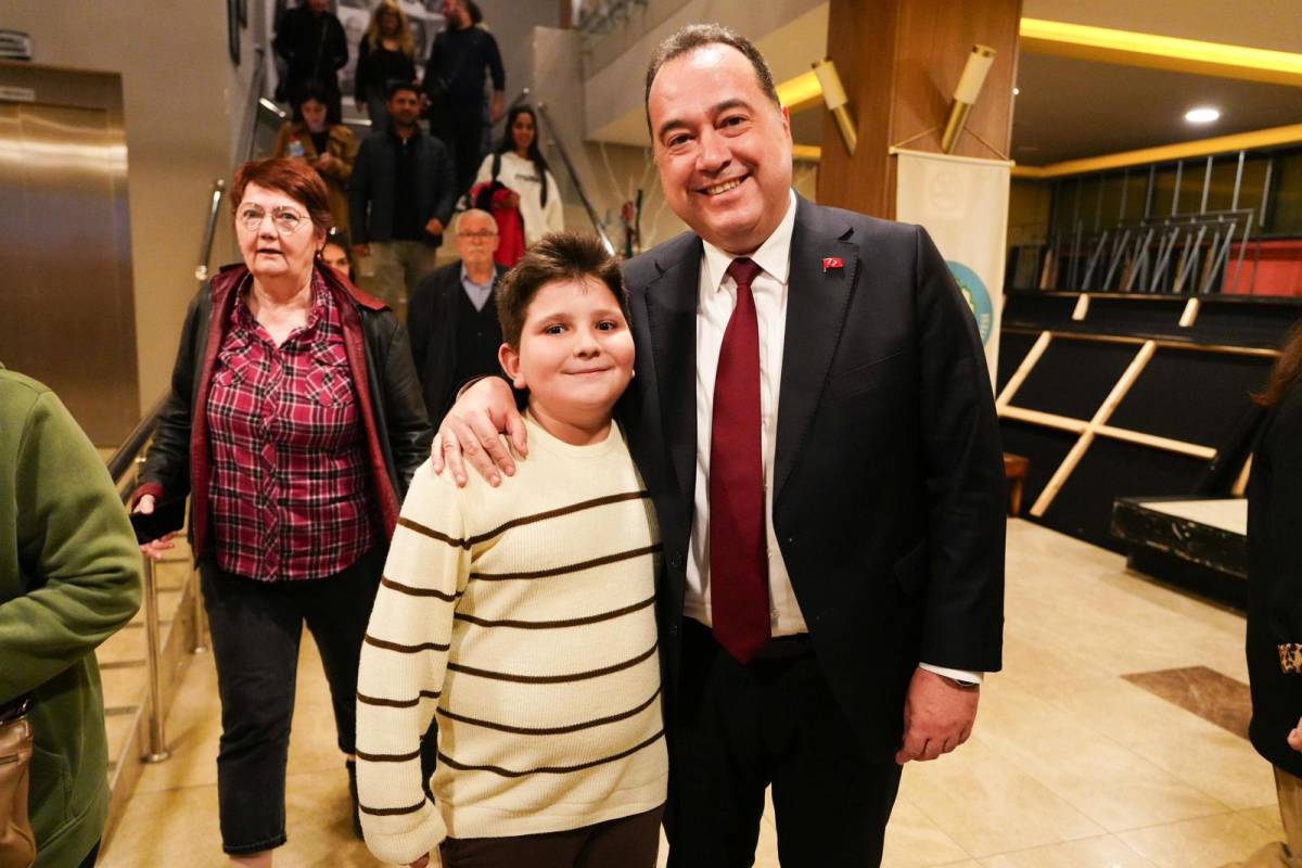 Mesir Tiyatro Festivali’nde Aziz Nesin Rüzgarı