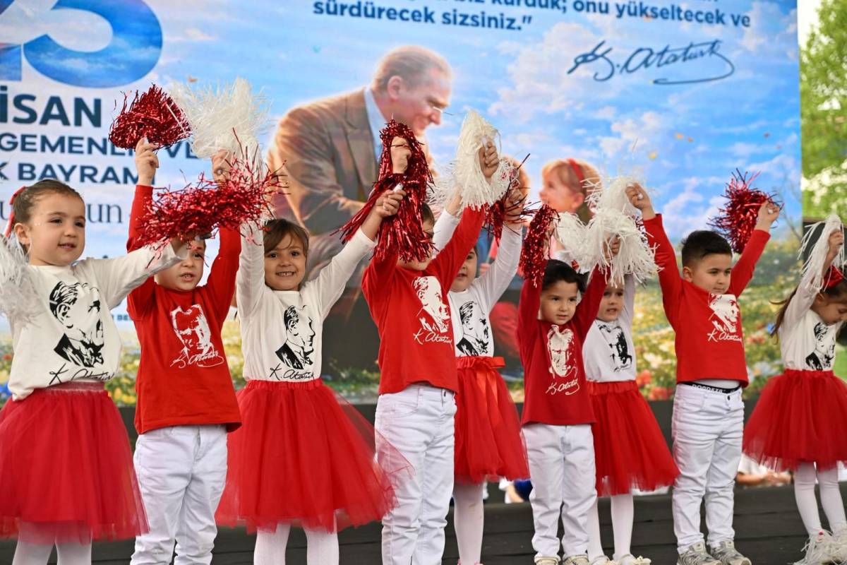 Manisa’da 23 Nisan Coşkusu Şehri Sardı