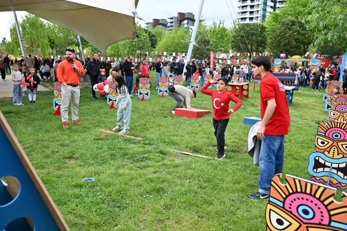 Manisa’da 23 Nisan Coşkusu Şehri Sardı