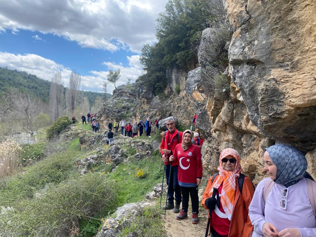 Ulubey Kanyonu’nda Doğa ve Tarih Yürüyüşü