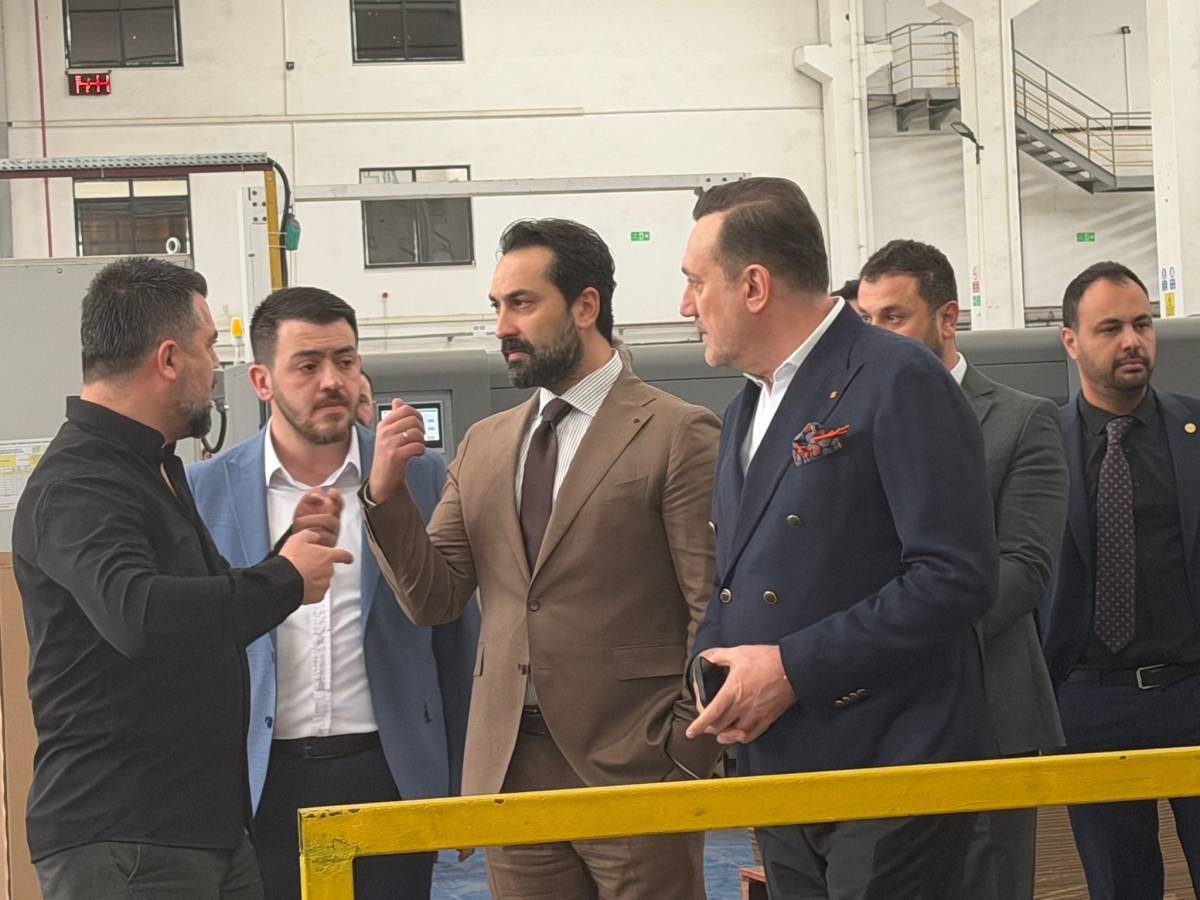 Arınç Manisa’da temaslarını sürdürdü