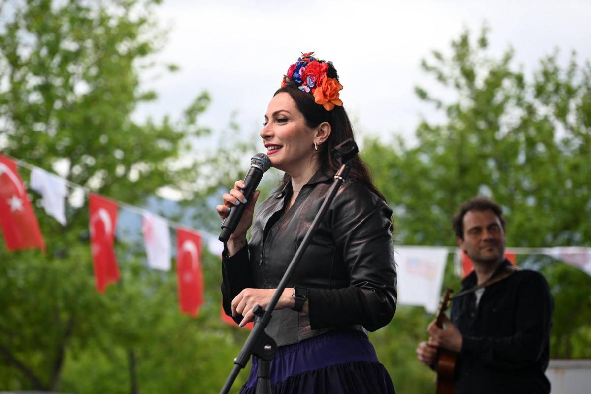 Manisa’da 23 Nisan Coşkusu Şehri Sardı