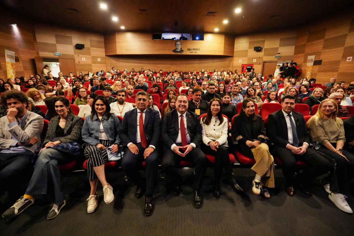 Mesir Tiyatro Festivali’nde Aziz Nesin Rüzgarı