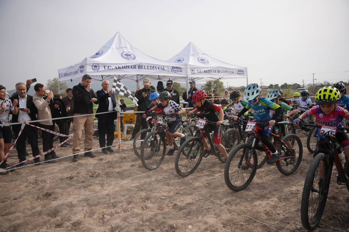 Akhisar Dağ Bisikleti Yarışlarında Şampiyonlar Belli Oldu
