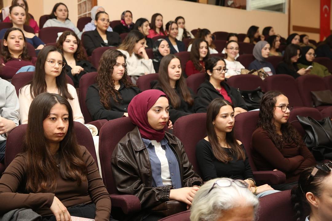 MCBÜ’de Kadın Sağlığı Sempozyumu Düzenlendi
