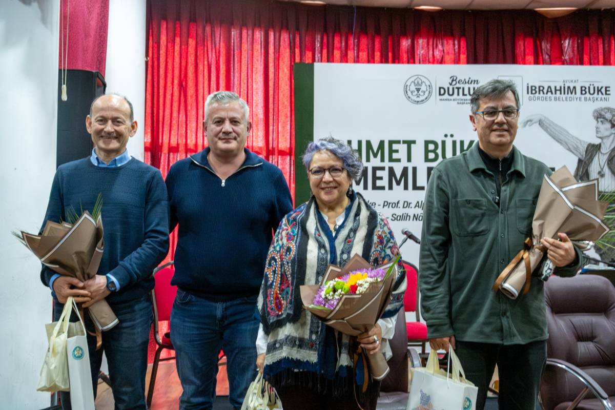 Ahmet Büke Memleketi Gördes’te Okurlarıyla Buluştu