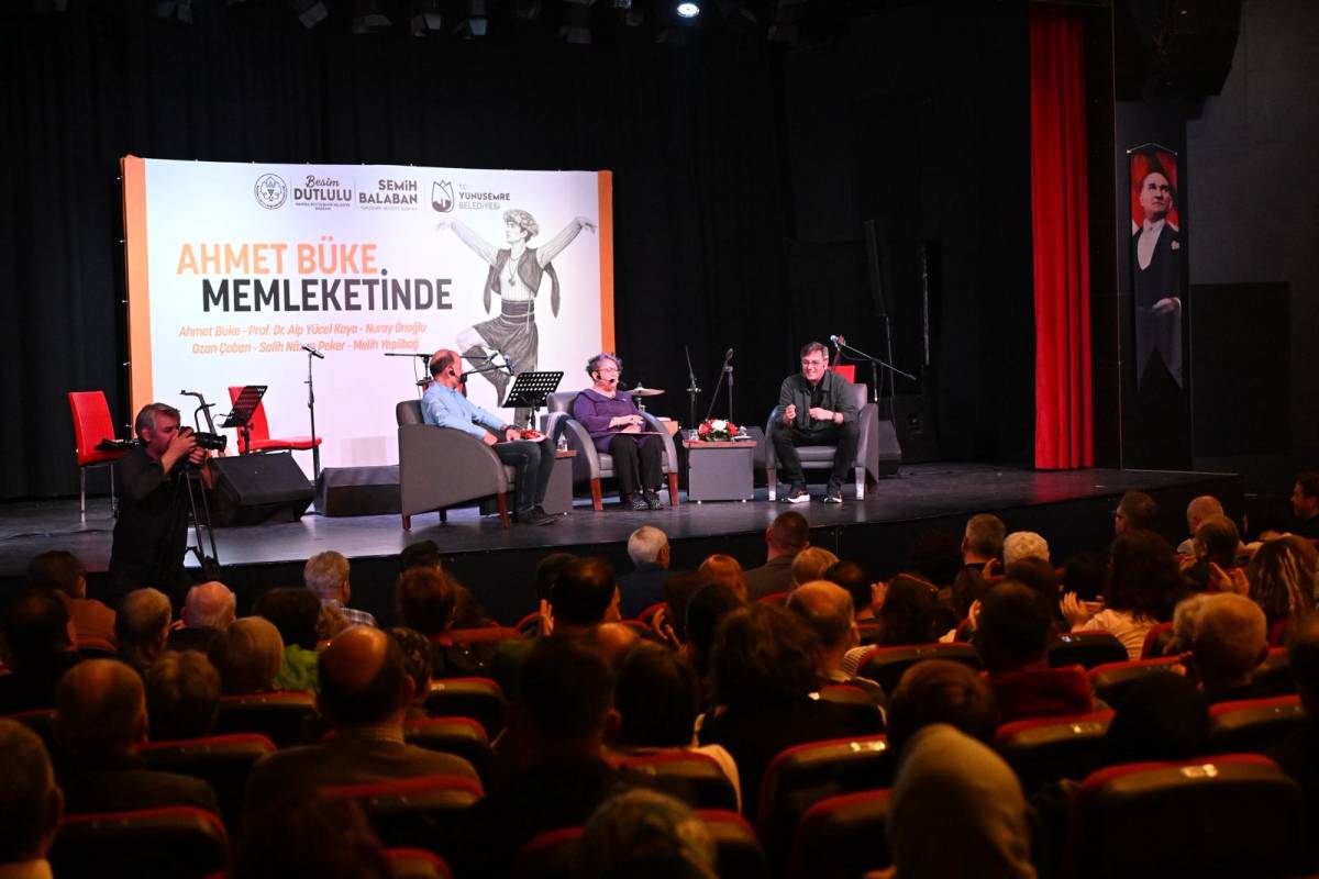 Ahmet Büke Memleketi Gördes’te Okurlarıyla Buluştu