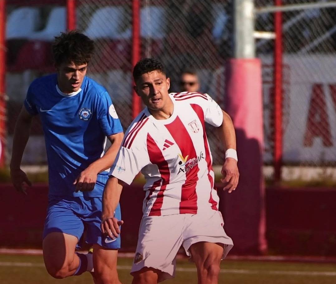 Ayvalıkgücü Belediyespor'da Emirhan Boz Fırtınası