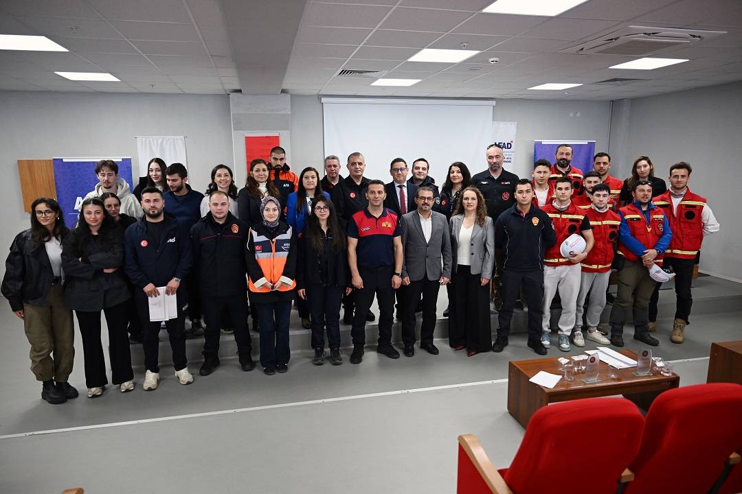 MCBÜ'de Hayat Kurtaran Eğitim