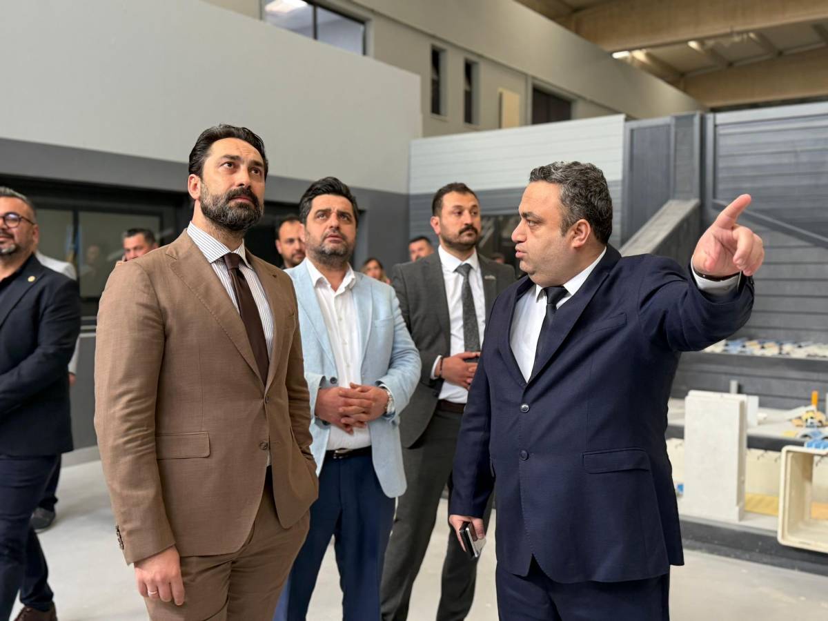 Arınç Manisa’da temaslarını sürdürdü