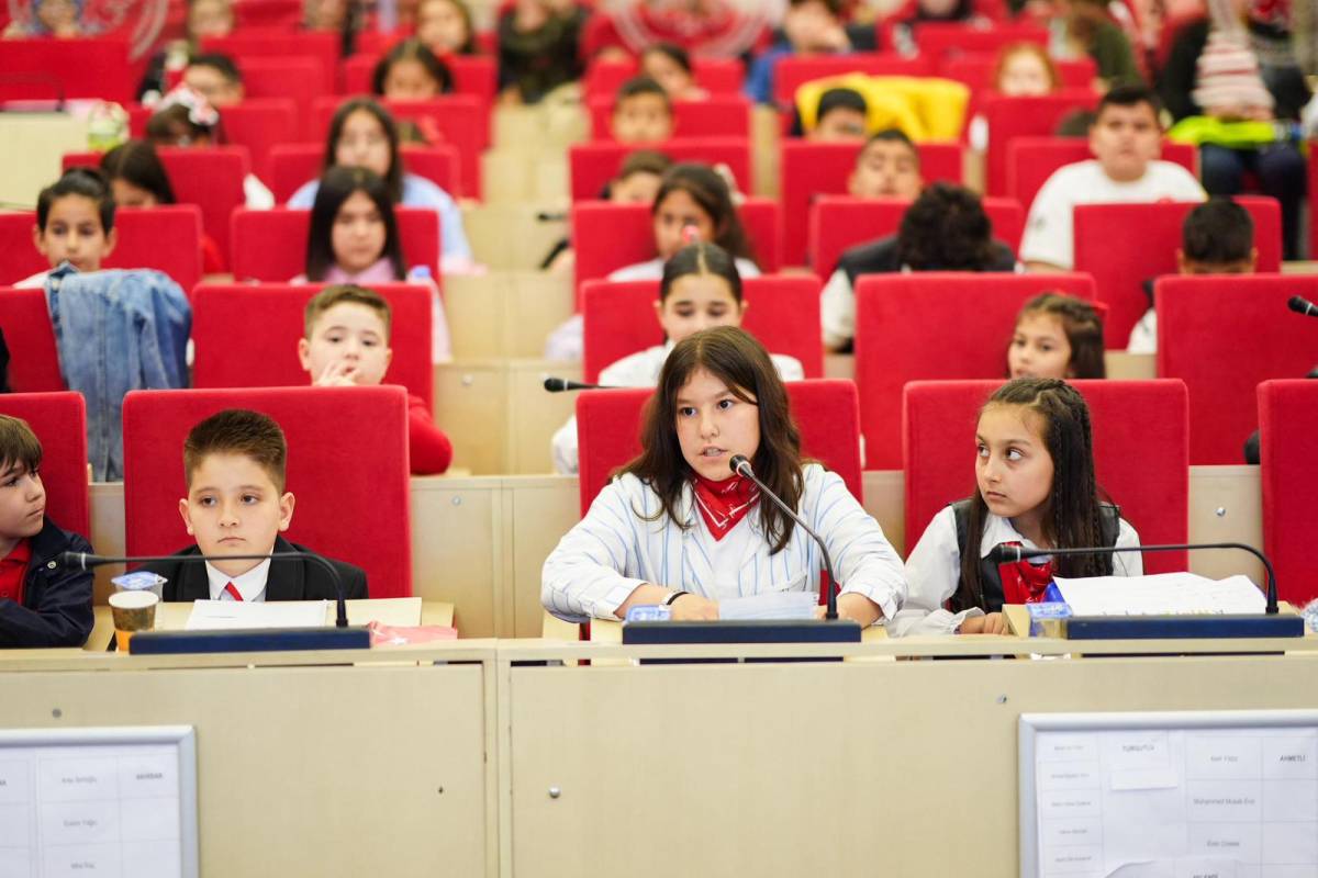 Manisa’da Çocuk Meclisi İlk Kez Toplandı