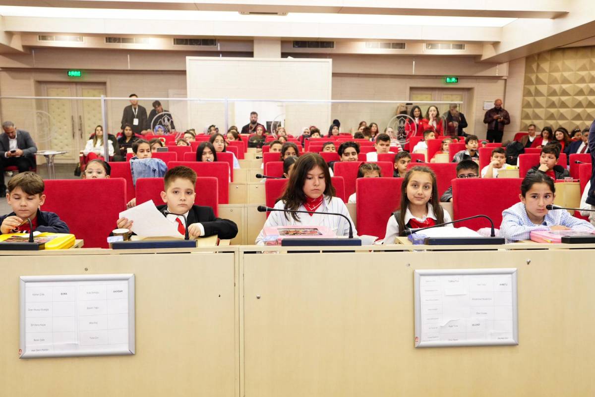 Manisa’da Çocuk Meclisi İlk Kez Toplandı