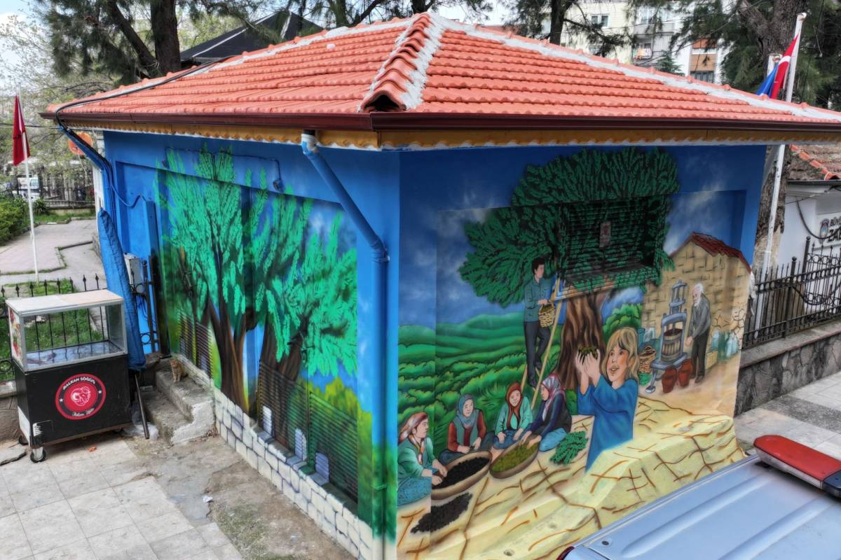 Manisa sokakları mural sanatla yenileniyor