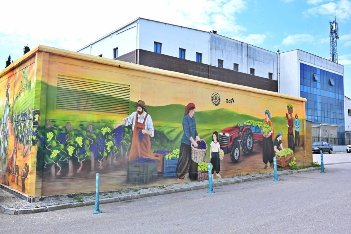 Mesir Festivali Öncesi Manisa Sokaklarında Sanat Rüzgarı