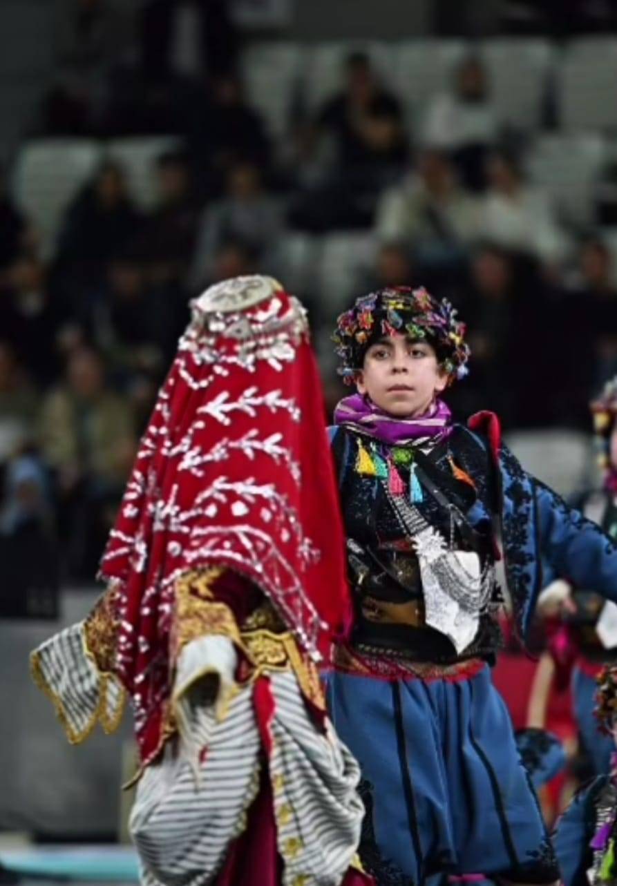Gazi İlkokulu Halk Oyunlarında İl Birincisi Oldu