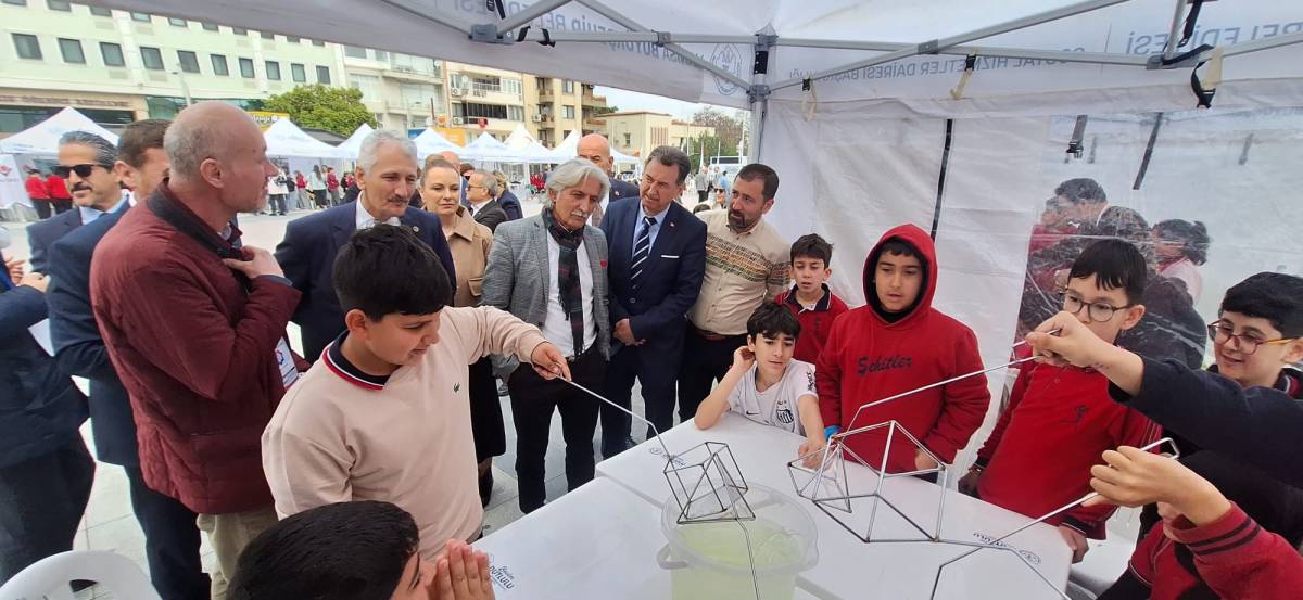Manisa’da TÜBİTAK Bilim Şenliği Başladı