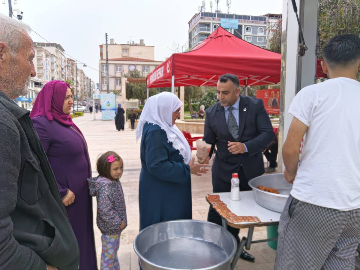 Şehzadeler’de polis teşkilatı için lokma hayrı