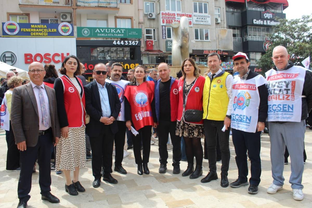 Manisa’da Öğretmenlerden Şiddete Karşı İş Bırakma