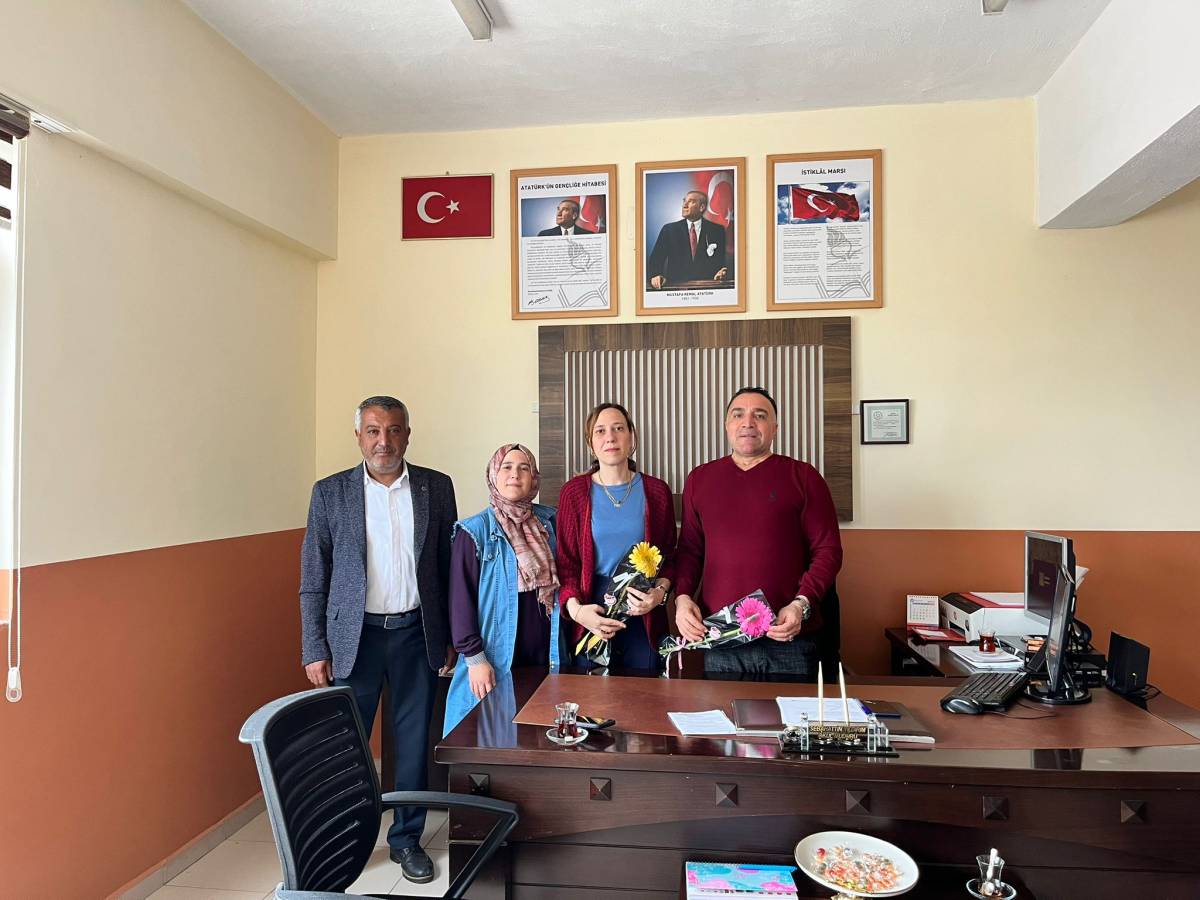 Erhan Peker’den Gördes’te Anlamlı Moral Ziyareti