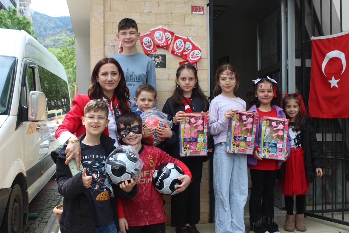 İbrahim Çelebi Mahallesi’nde 23 Nisan Coşkusu