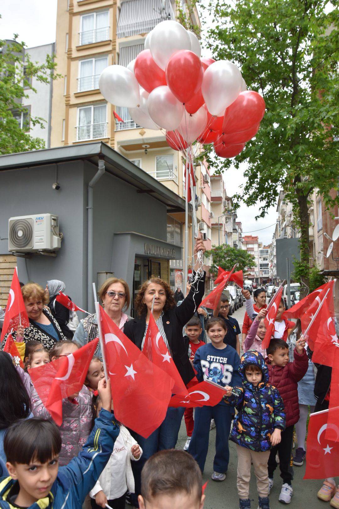 Dostlar Meclisi’nden Çocuklara 23 Nisan Etkinliği