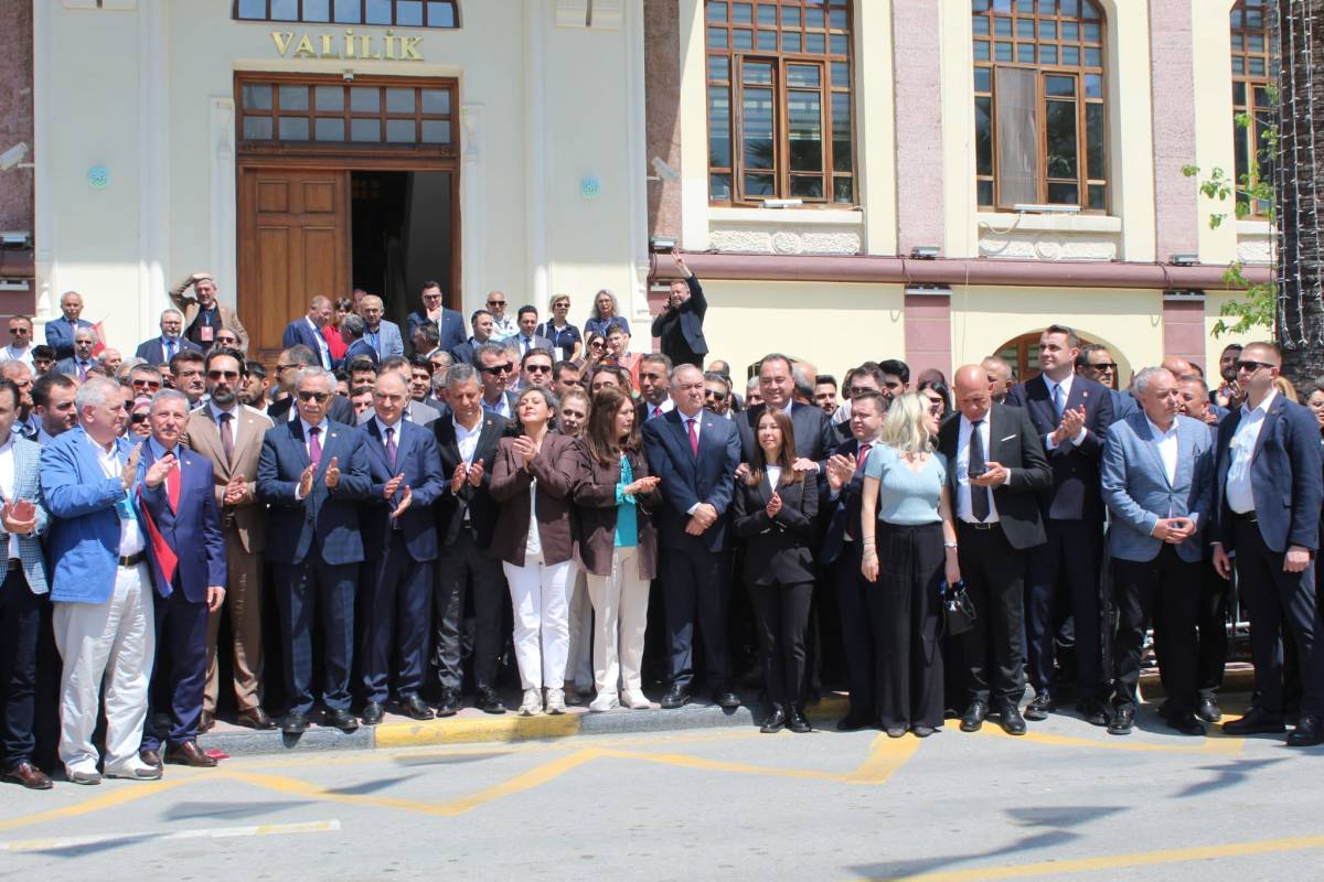 Mesir Macunu Saçımıyla Manisa’da Büyük Coşku