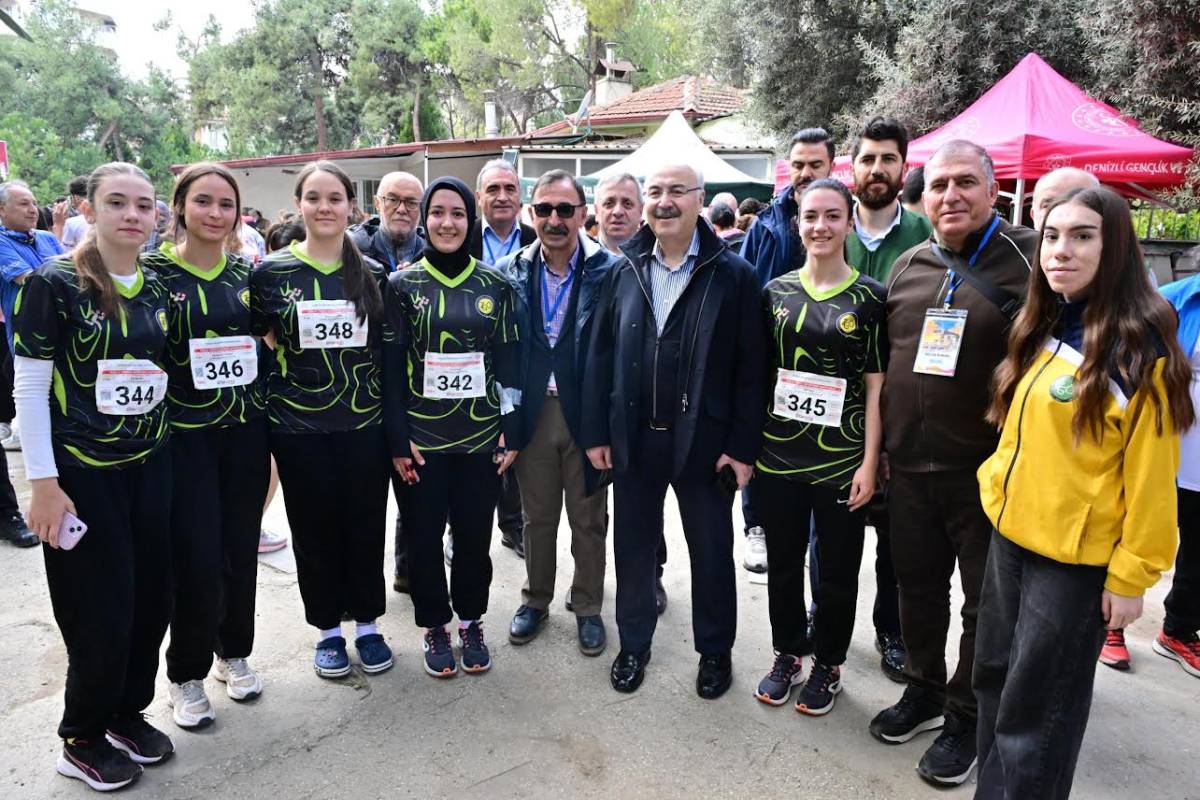 Akhisarlı Oryantiringciler Türkiye Şampiyonası’nda Kürsüde