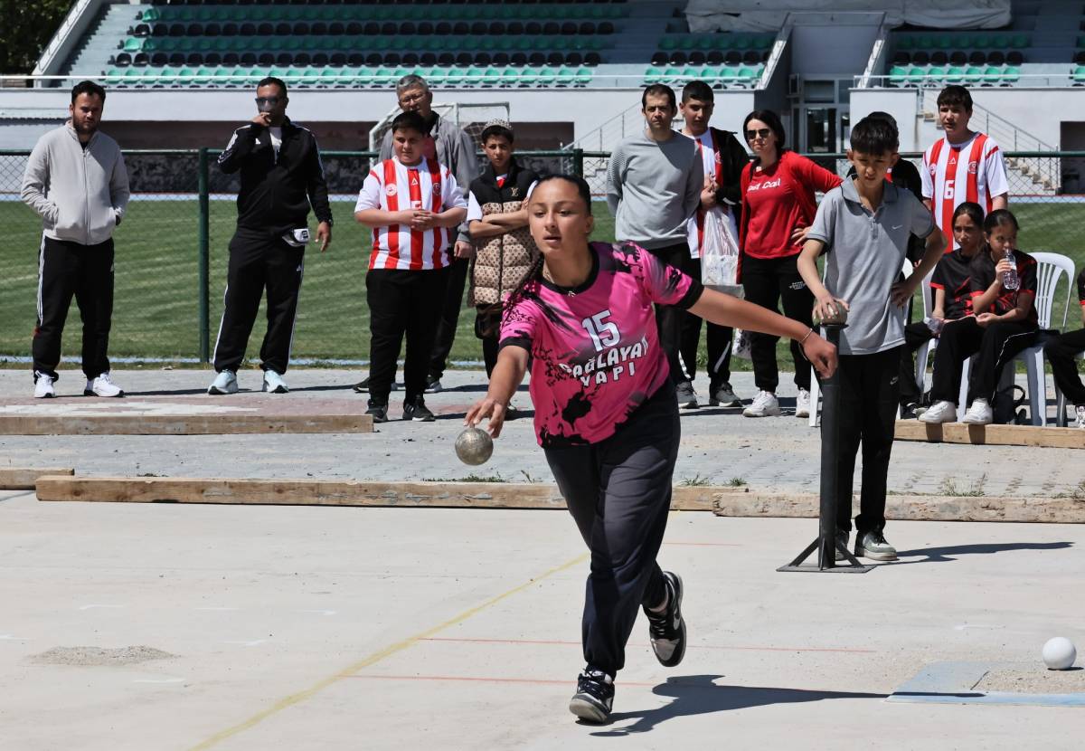 Manisa’da Bocce Grup Müsabakaları Başladı