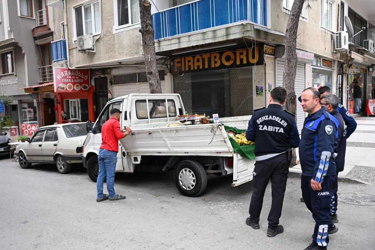Manisa’da Kaldırımlar Yayalara Açılıyor