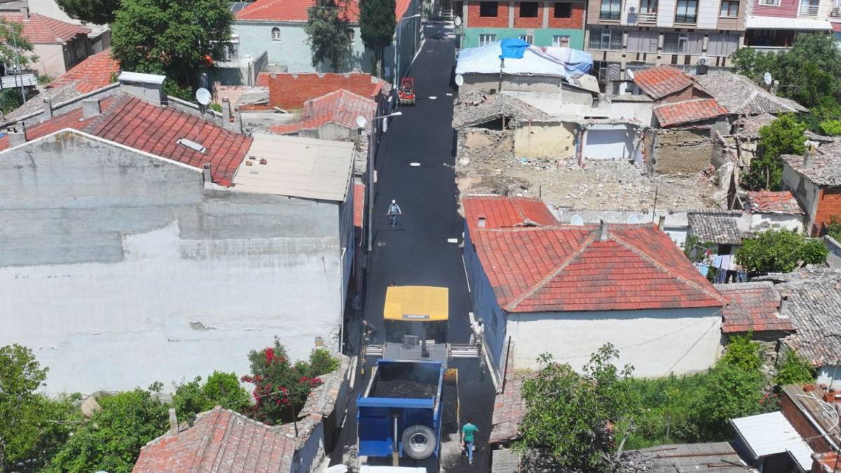Muradiye’de Asfalt Seferberliği Hız Kazandı
