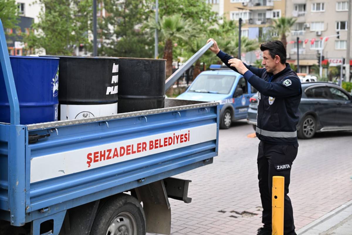 Manisa’da Kaldırımlar Yayalara Açılıyor